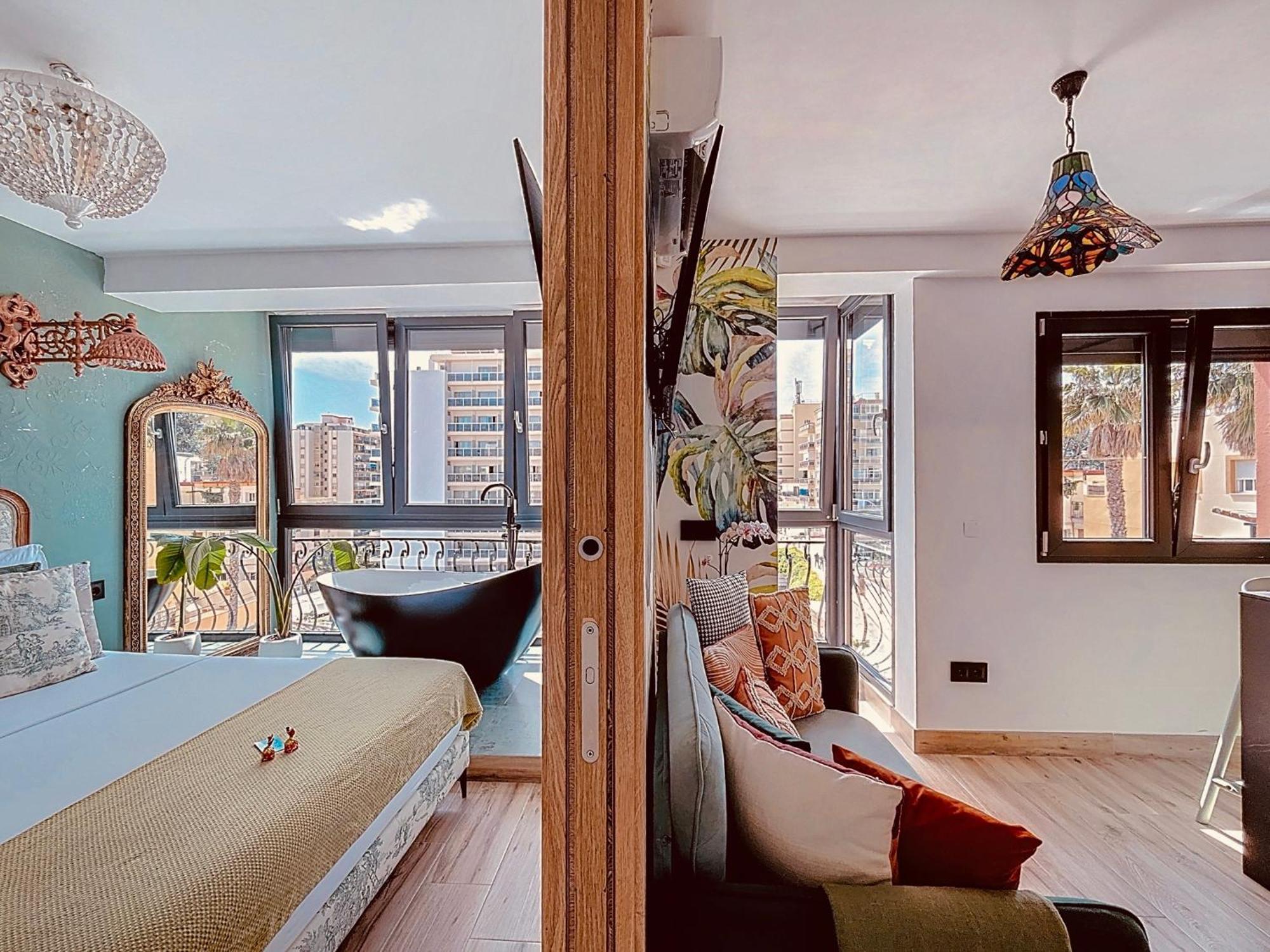 Apartamento Alhambra Deco Homtels Torremolinos Exterior foto